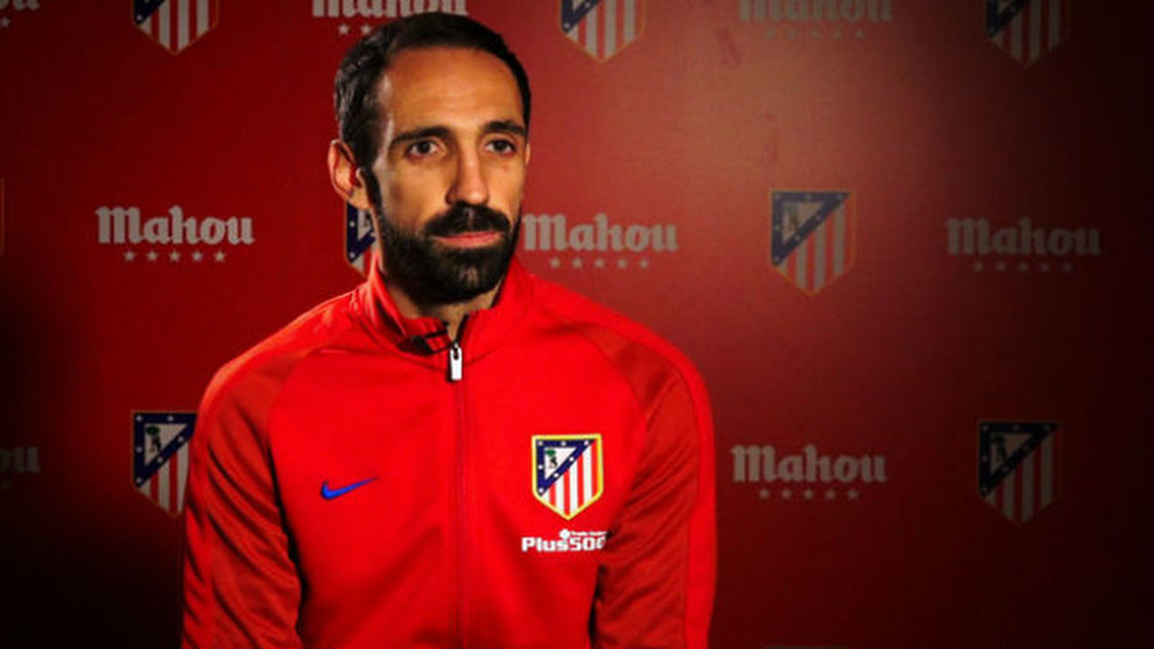 Juanfran: "Queremos estar arriba, hay que ganar sí o sí"