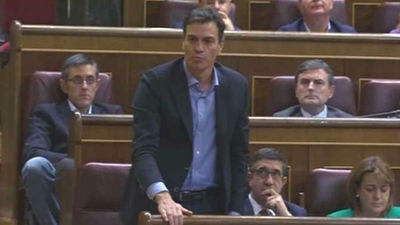 Al menos doce de los 84 diputados del PSOE podrían votar "no" a Rajoy