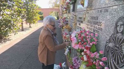 Los cementerios municipales refuerzan  su horario de atención al público