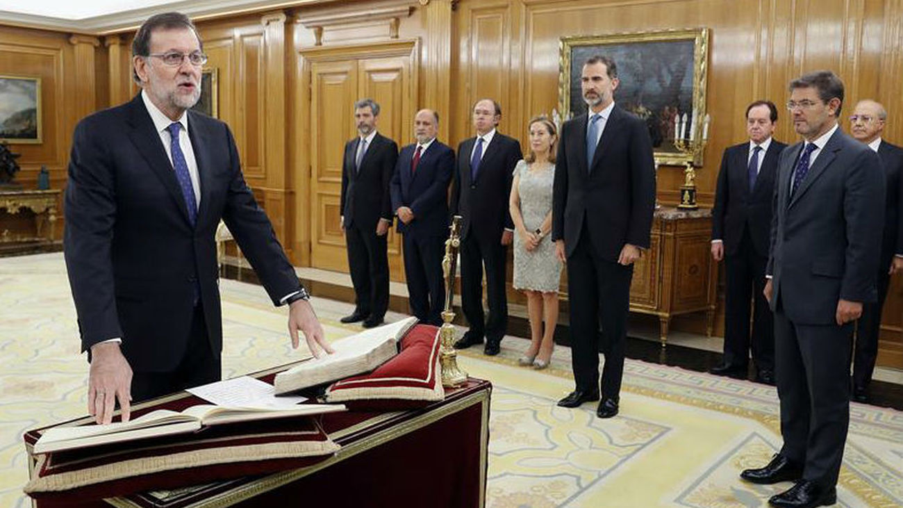 Rajoy jura ante el Rey el cargo de presidente del Gobierno