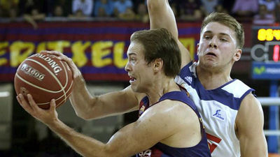 85-75. Un irreconocible Real Madrid pierde en Barcelona