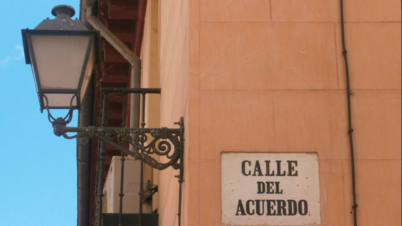 Hallan el cadáver de una mujer con un golpe en la nuca en su piso de Madrid