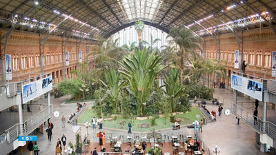 Huelga de limpieza en Atocha y Chamartín convocada por UGT