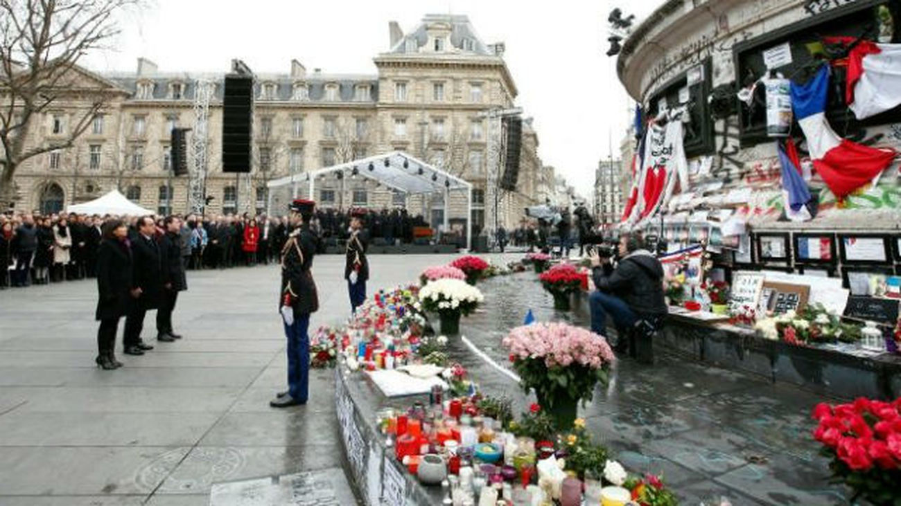 Un año después, las terrazas de París luchan por superar el trauma del 13N