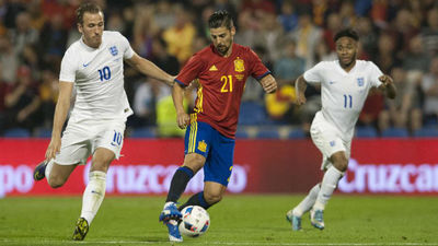 España mide el nivel de una Inglaterra en transición