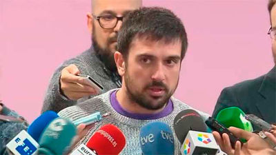 Ramón Espinar: "España no puede esperar a que el PSOE resuelva sus líos"