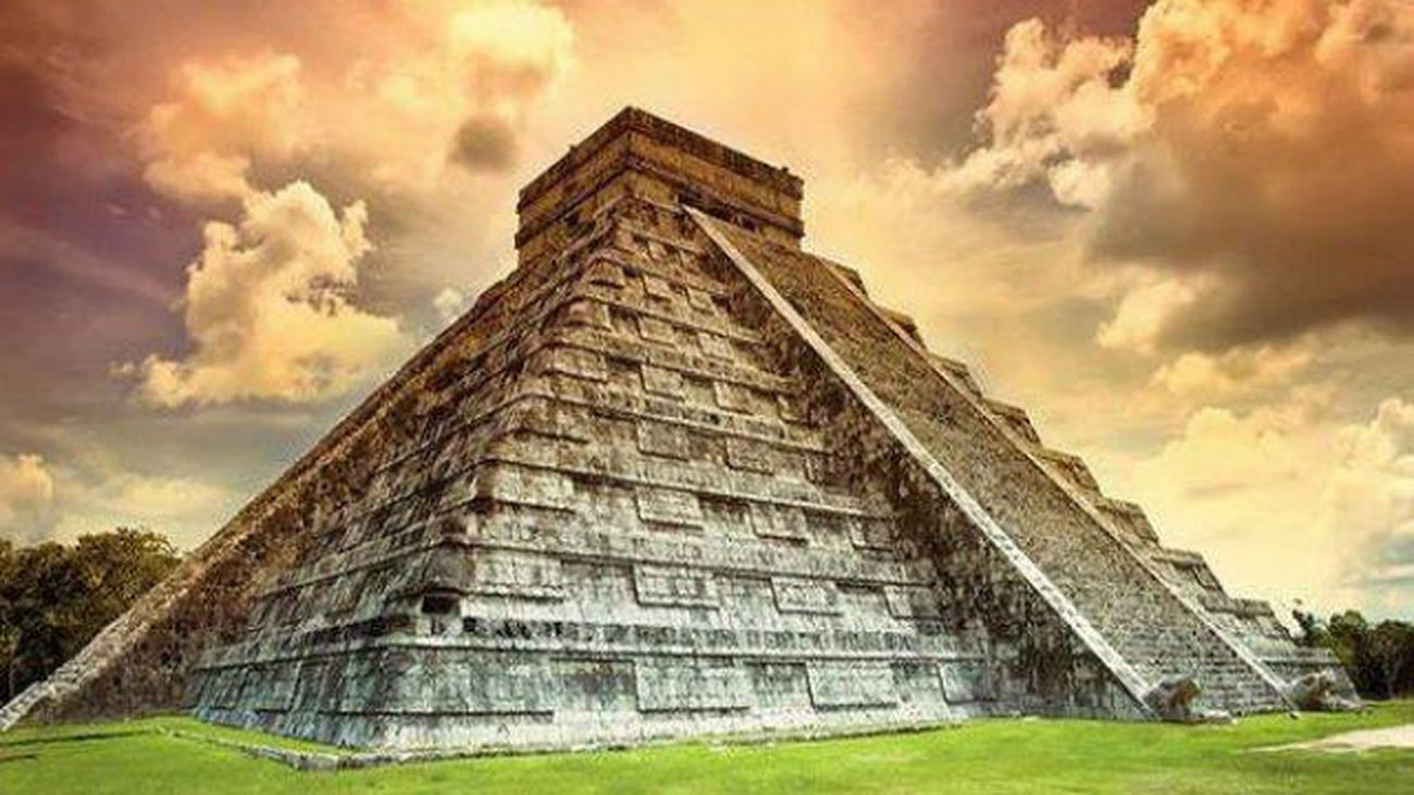 Encuentran con técnicas de geofísica una pirámide interior en Chichén Itzá