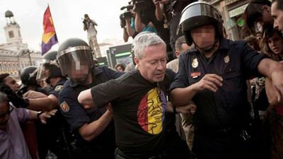 Aplazado el juicio a Verstrynge por incidentes en la proclamación de Felipe VI