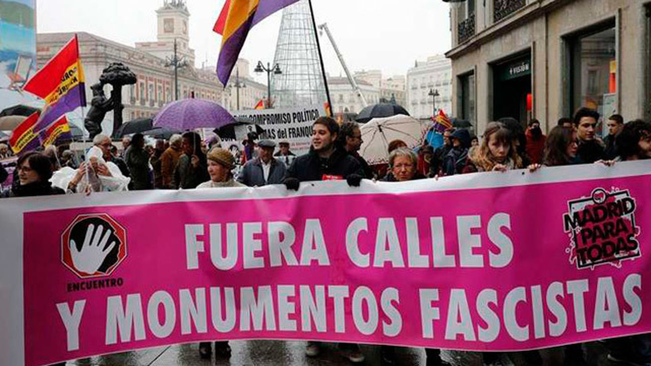 Asociaciones marchan en Madrid para exigir la retirada de calles franquistas
