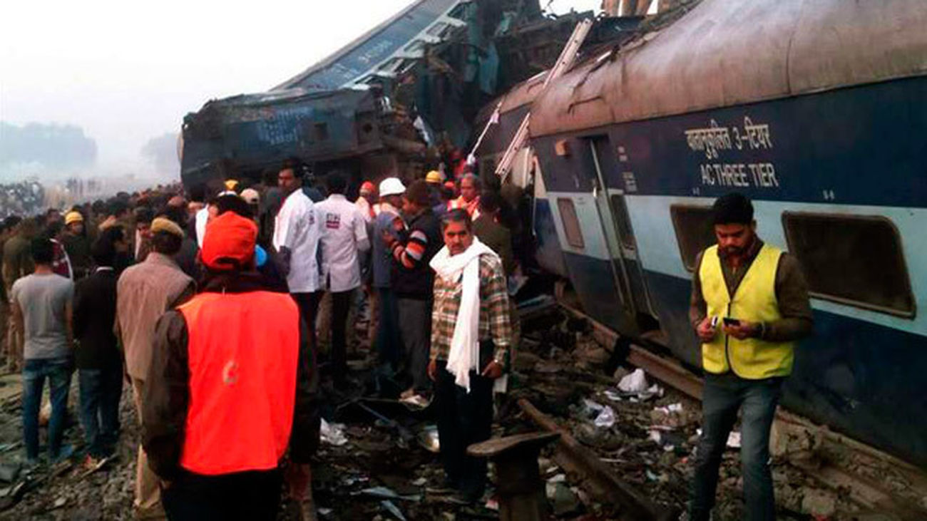 Al menos 95 muertos y 76 hospitalizados por accidente de tren en la India