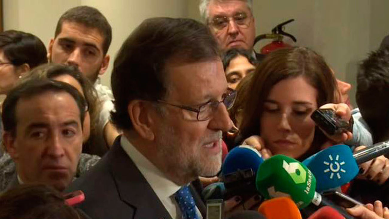 Rajoy dice que no subirá IRPF ni IVA y que mantendrá el control de gasto