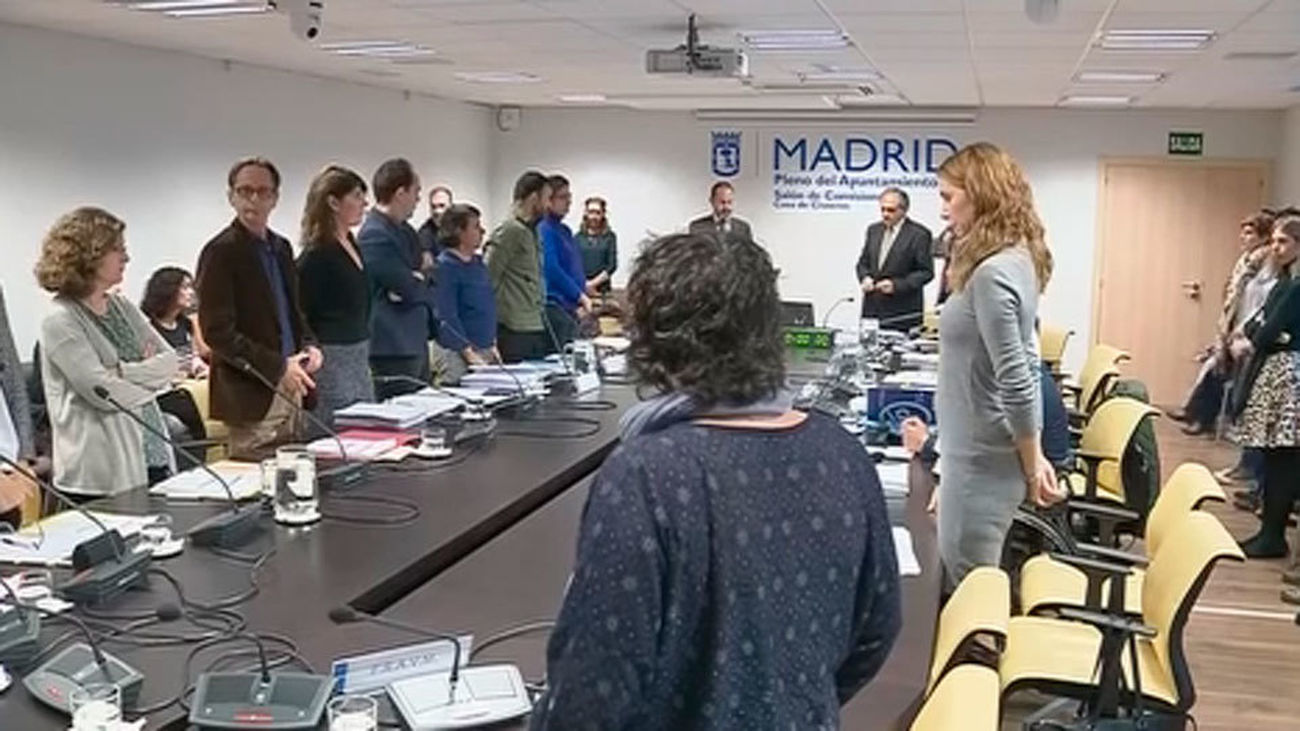 Cifuentes destaca las "luces" de Barberá y remarca que es "inocente"