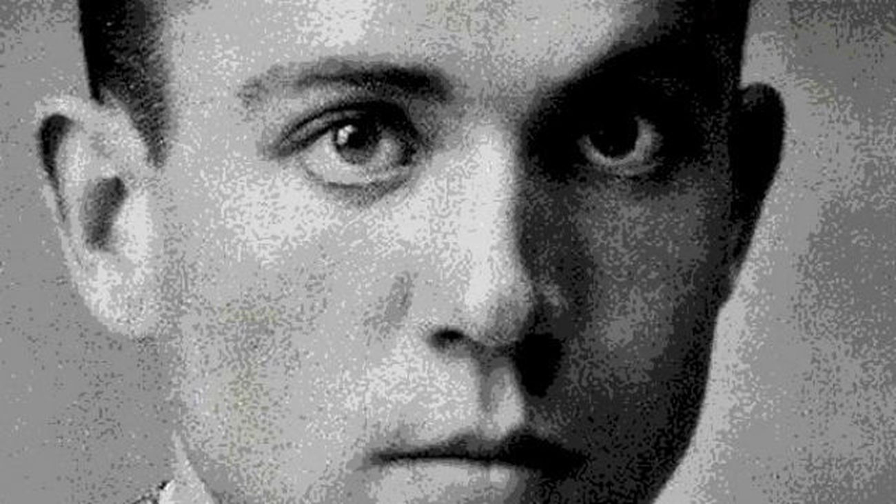 Miguel Hernández, ejemplo moral y de fe ciega en la vida, según su biógrafo