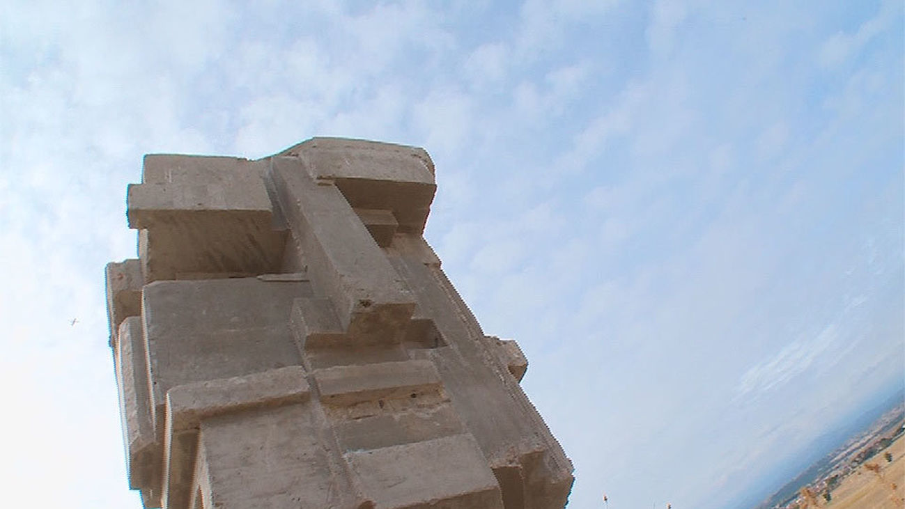 Fuente el Saz: Descubrimos al autor de las misteriosas esculturas