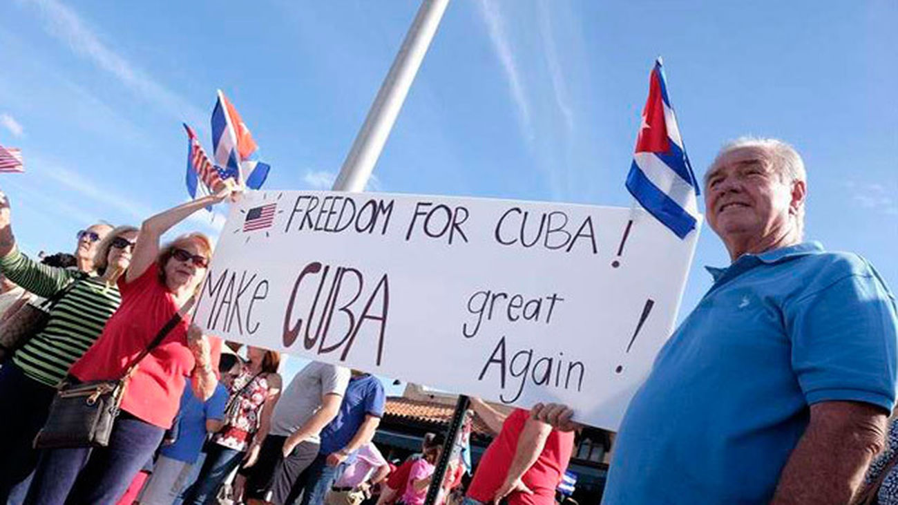 Disidentes cubanos opinan que la muerte de Fidel no implica cambios para la isla