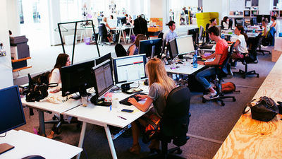 Cae el desempleo en la eurozona y en la UE en octubre a niveles de 2009