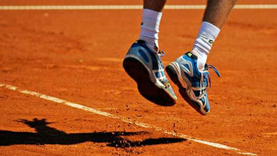 Detenidas 34 personas, siete de ellos tenistas, por amañar torneos de tenis