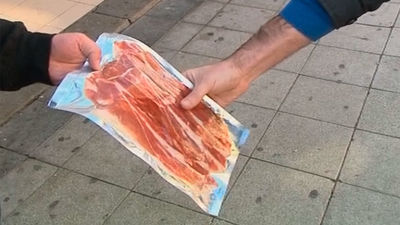 Jamón ibérico, perfumes y alcohol, productos estrella de los hurtos navideños