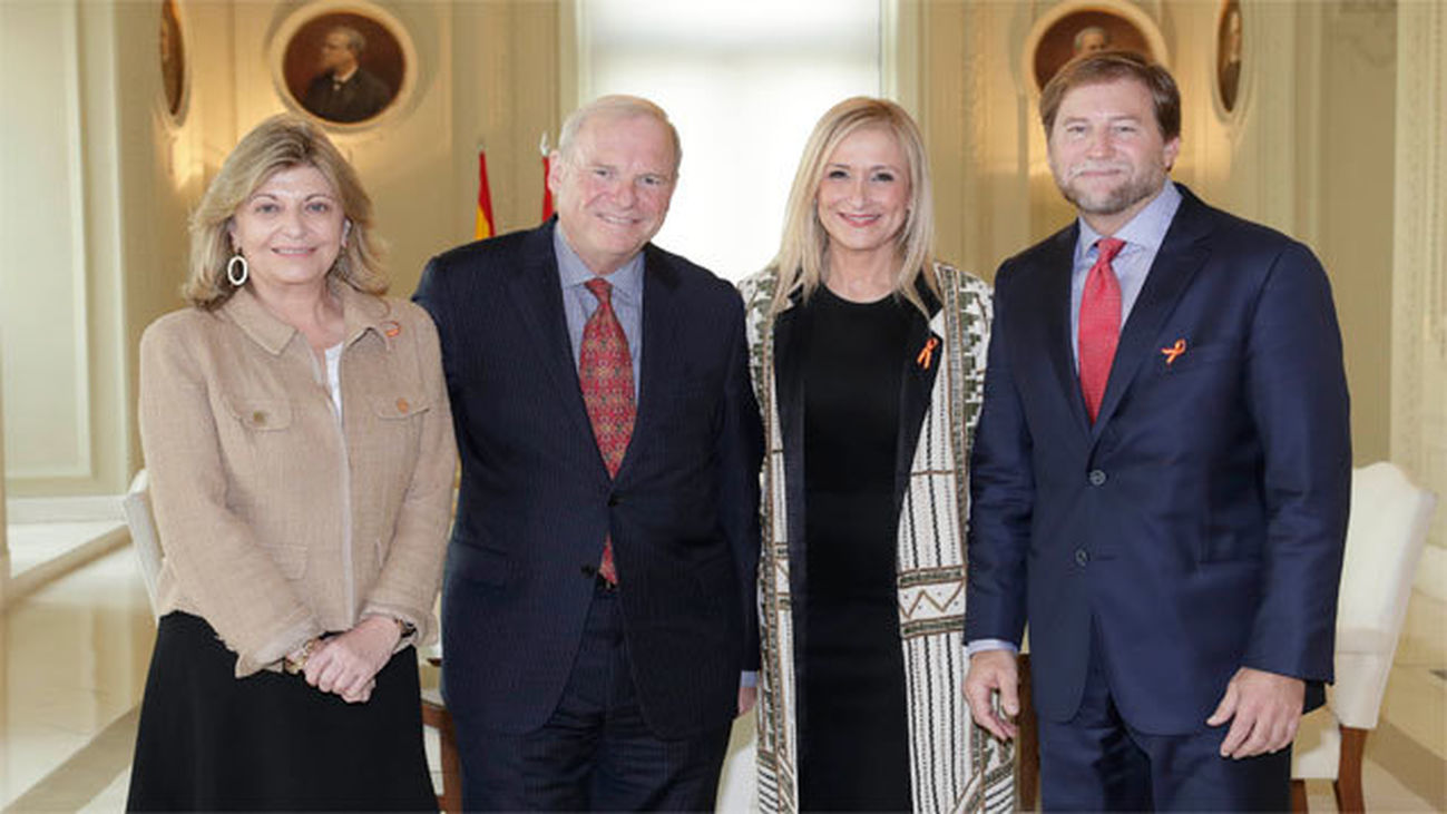 Representantes de Cordish presentan a Cifuentes su proyecto de ocio en Torres de la Alamena