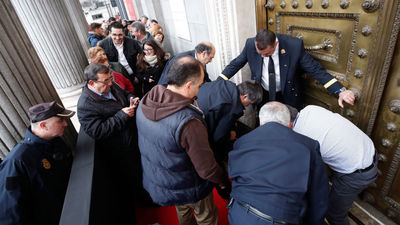 Casi 7.000 personas visitan el Congreso en la primera jornada de Puertas Abiertas