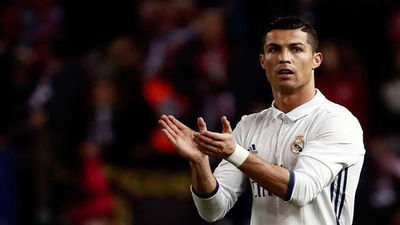 Denuncias sobre la evasión fiscal en el fútbol afectan a Ronaldo y Özil