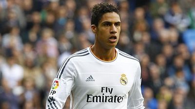 Varane renueva con el Real Madrid hasta 2022