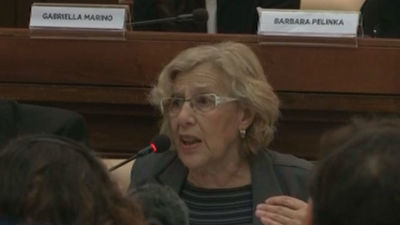 Carmena critica en el Vaticano la escasa acogida de refugiados de España