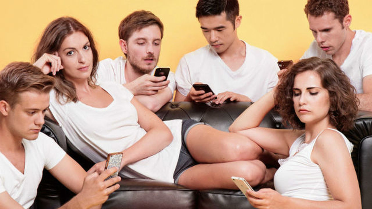 Una corona para Claudia, los sábados en el Alfil