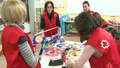 Cruz Roja inicia su campaña de recogida de juguetes en el Parque de Atracciones