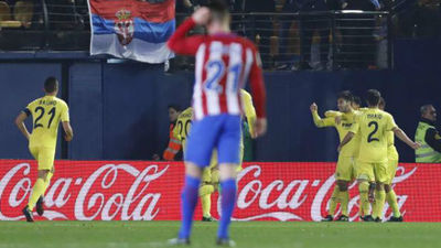 3-0. 'El submarino amarillo' hunde a un Atlético irreconocible