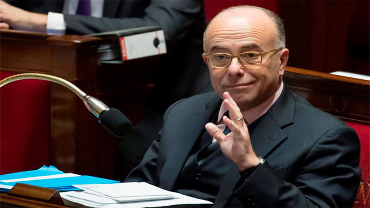 El primer ministro de Francia, Bernard Cazeneuve
