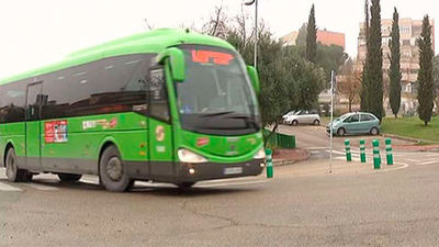 Conductores de autobuses denuncian que les apedrean en San Martín de la Vega