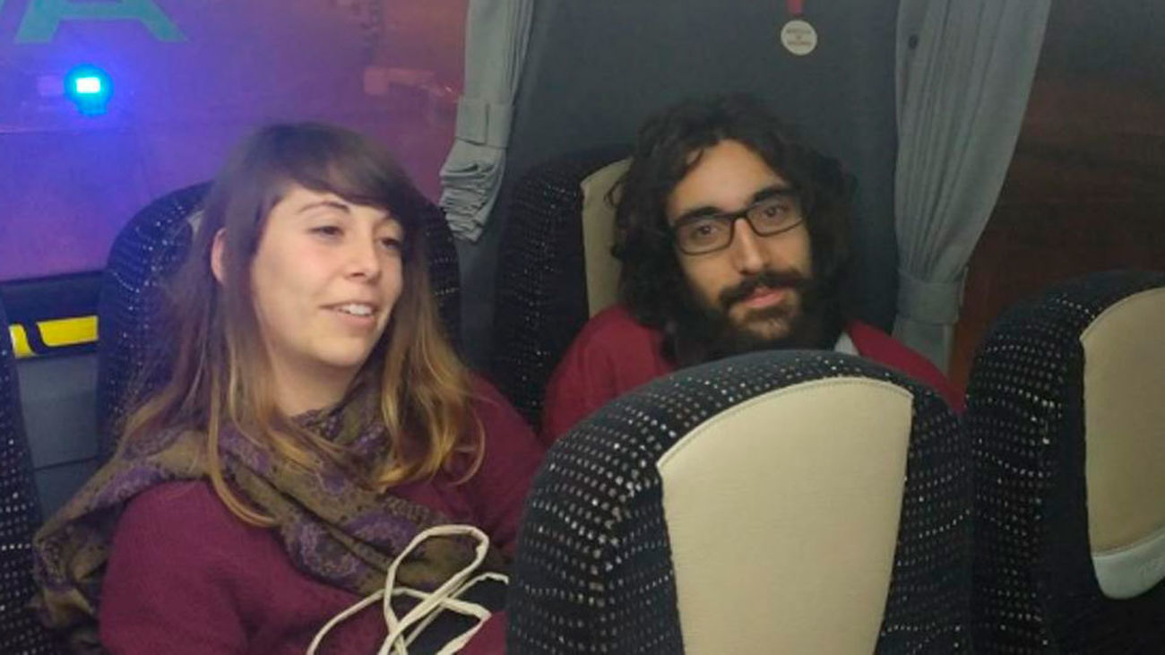 El juez pone en libertad a los 5 detenidos de la CUP que quemaron fotos del Rey