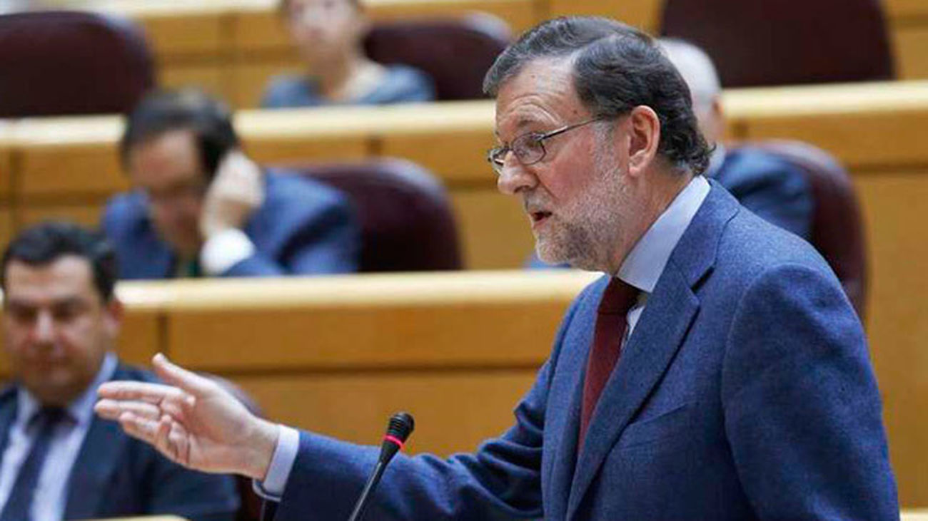 Rajoy recomienda a Puigdemont que "huya"  de la CUP y acepte su oferta de diálogo