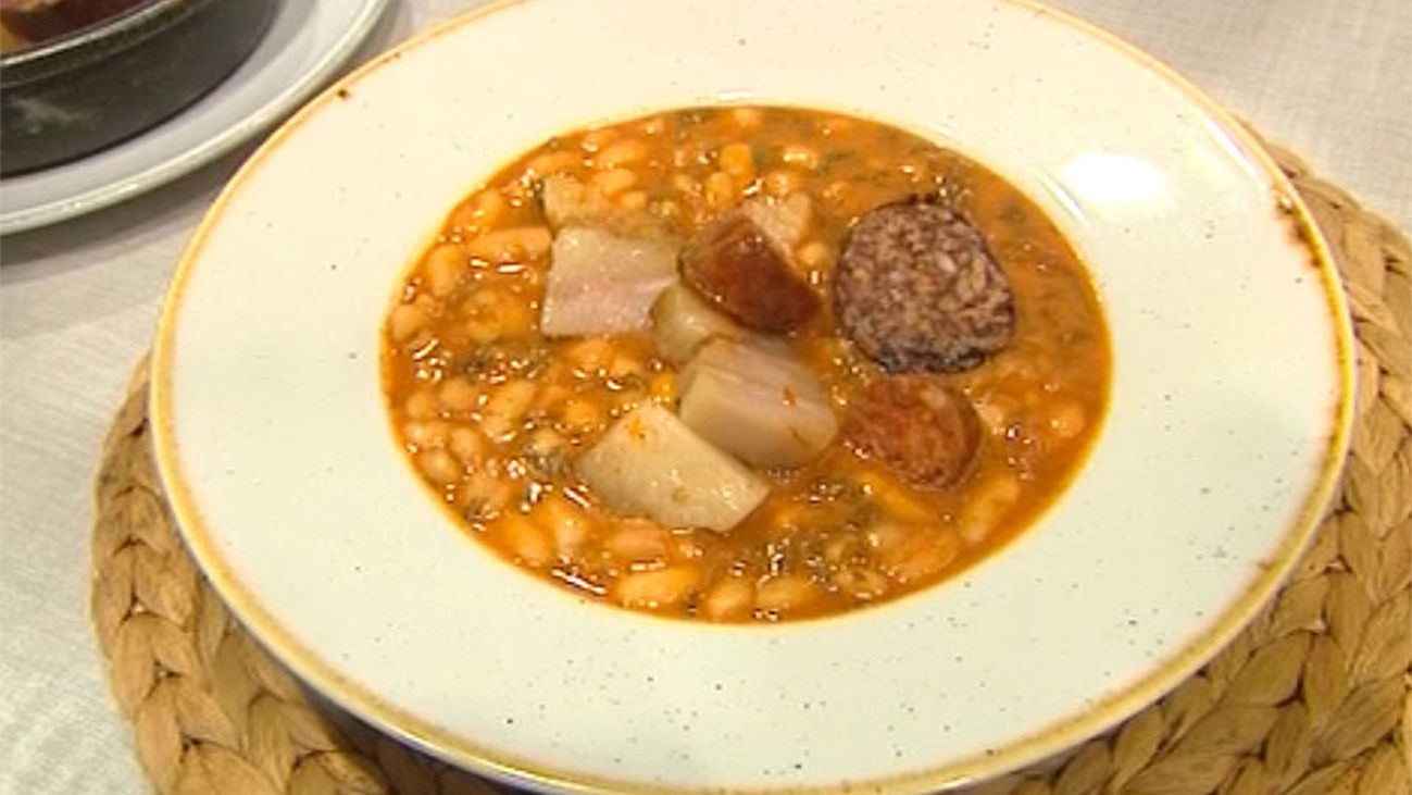 Receta de cocido montañés