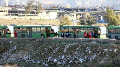 Suspendida la evacuación del este de Alepo tras varias explosiones