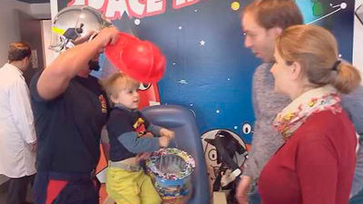 Bomberos repartirán regalos a cerca de 700 niños hospitalizados de Comunidad