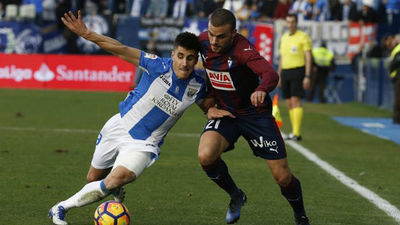 1-1. El Leganés, con 10, suma un valioso punto ante el Eibar