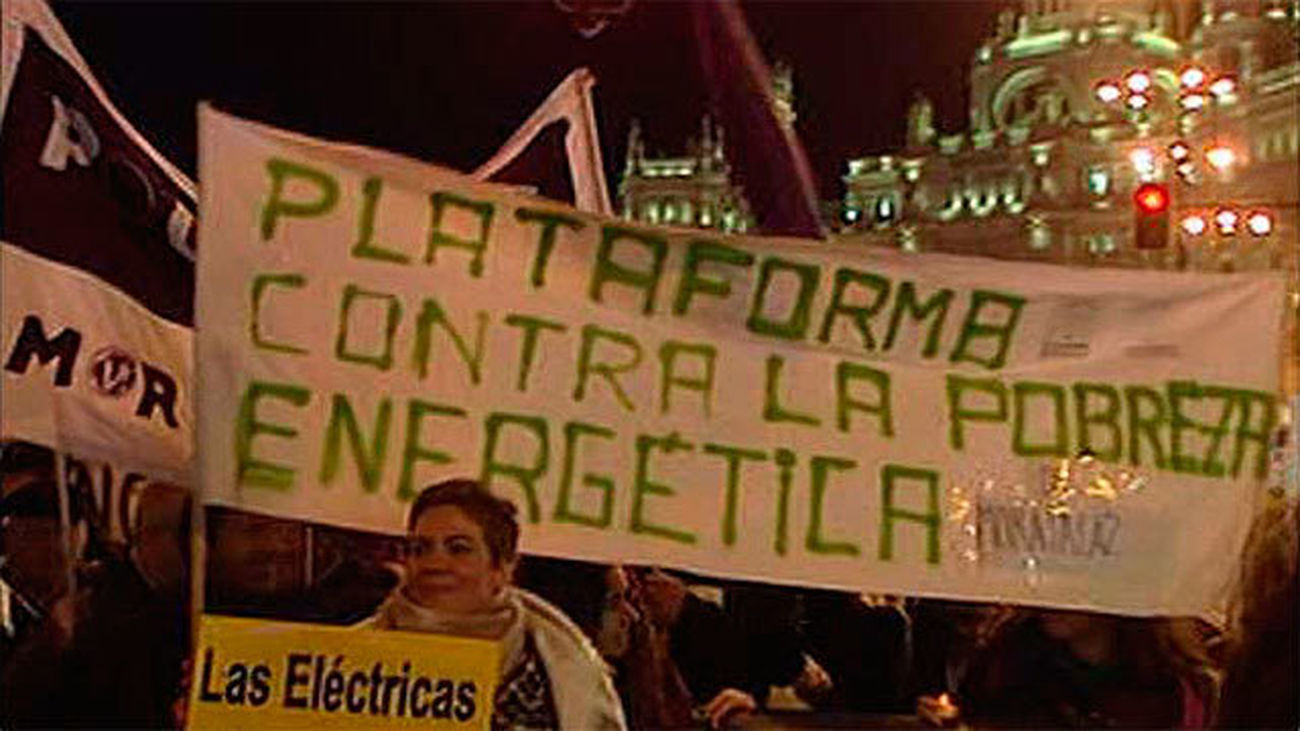 Cientos de personas protestan en Madrid contra la pobreza energética
