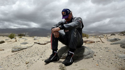 Sainz abandona el Dakar y Barreda es castigado con una hora