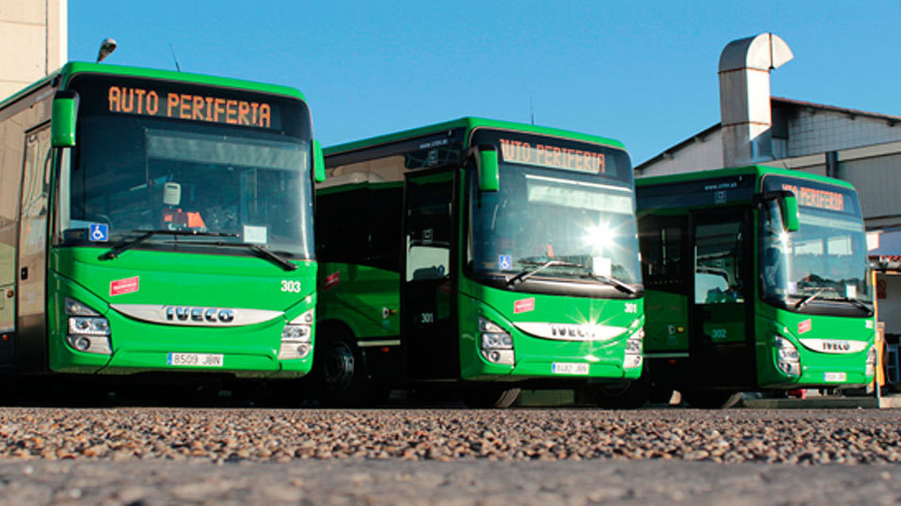 Dársena de la empresa de autobuses Auto Periferia de Madrid, que presta servicio al Consorcio Regional de Transportes de Madrid