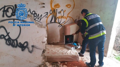 Detenido un hombre que abusaba de un menor en relaciones sadomasoquistas