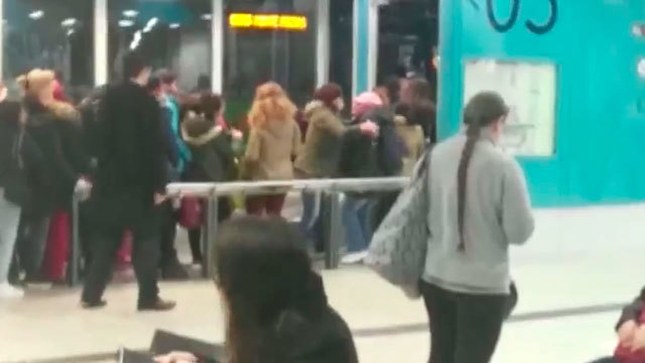 A paraguazos por la huelga de autobuses