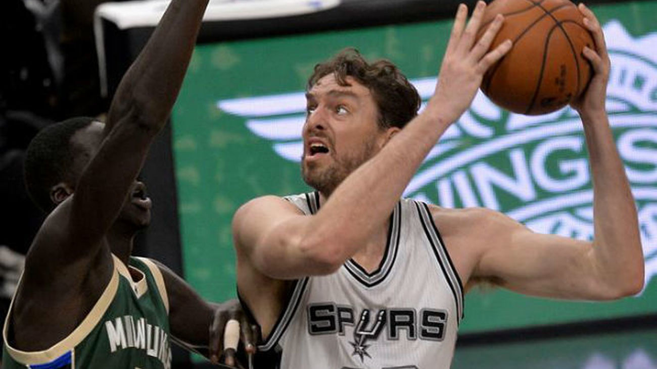 Gasol ante los Bukcs