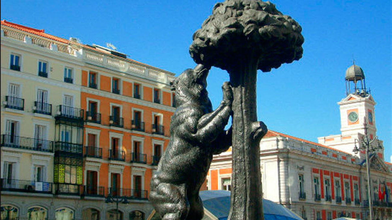 La estatua del Oso y el Madroño en la Puerta del Sol