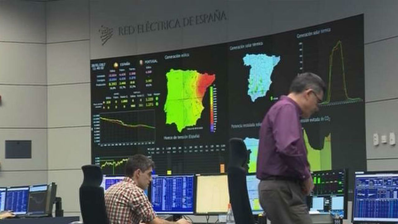 La factura de la luz, un 28% más cara en enero que el año pasado, según Facua