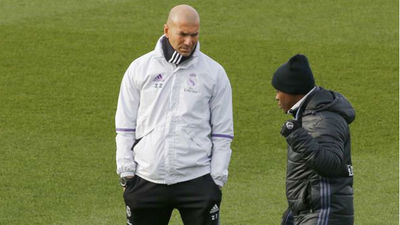 Zidane: "¿Cristiano? Yo también jugaba mal a veces, ¿y qué?"