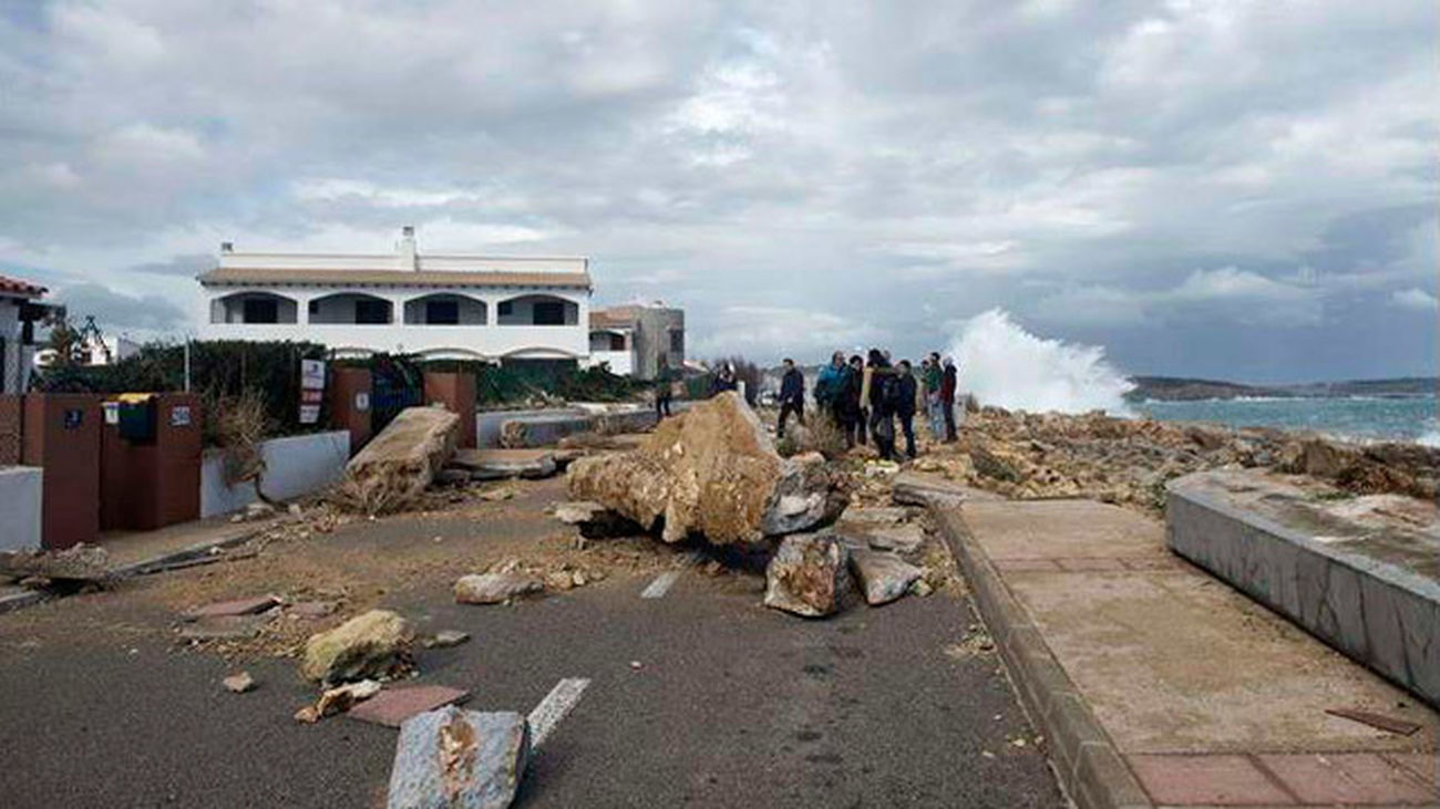 El temporal mantiene 30 carreteras cortadas en Valencia, Baleares y Huesca