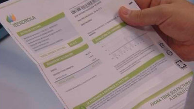 El precio de la luz da un respiro con el fin de la ola de frío y bajará este martes un 6,8%