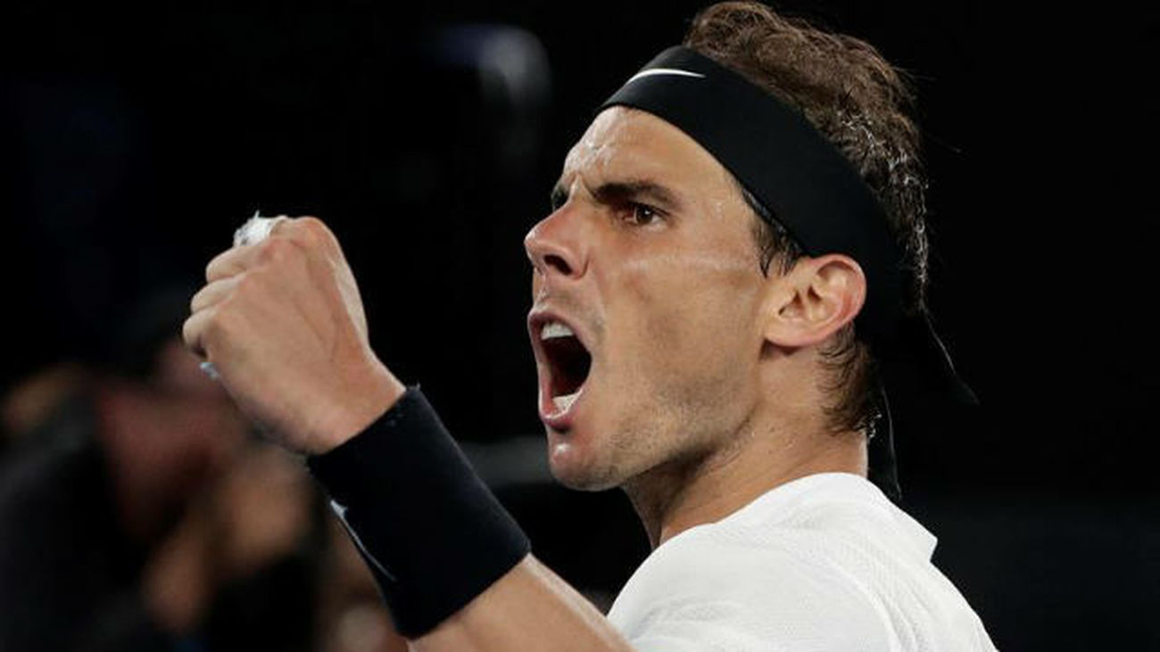 Nadal se cita con Federer tras una victoria épica ante Dimitrov